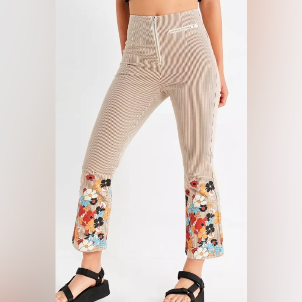 Urban Outfitters BDG Jeans Women Sz 28 Kick Flare High Rise Striped Denim Flower